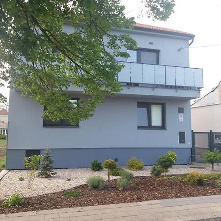 Apartmany Relax Ladná Eksteriør billede